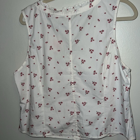 NWT Levi’s Western Cottagecore Floral White Ruffles Button-Front Tank Top - Picture 6 of 6
